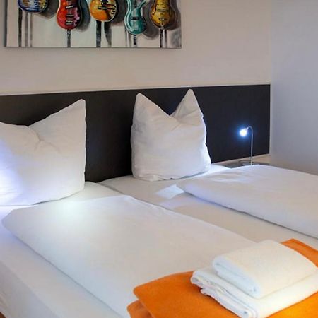 H&H Studio-Apartments Im Zentrum Jedes Apartment Mit Kuechenzeilen - 24H Check In Greifswald Buitenkant foto
