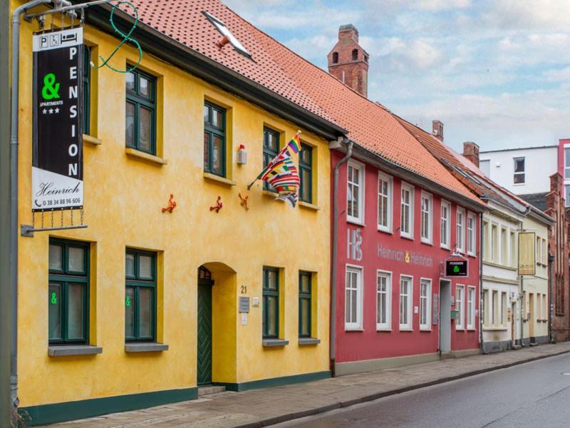 H&H Studio-Apartments Im Zentrum Jedes Apartment Mit Kuechenzeilen - 24H Check In Greifswald Buitenkant foto