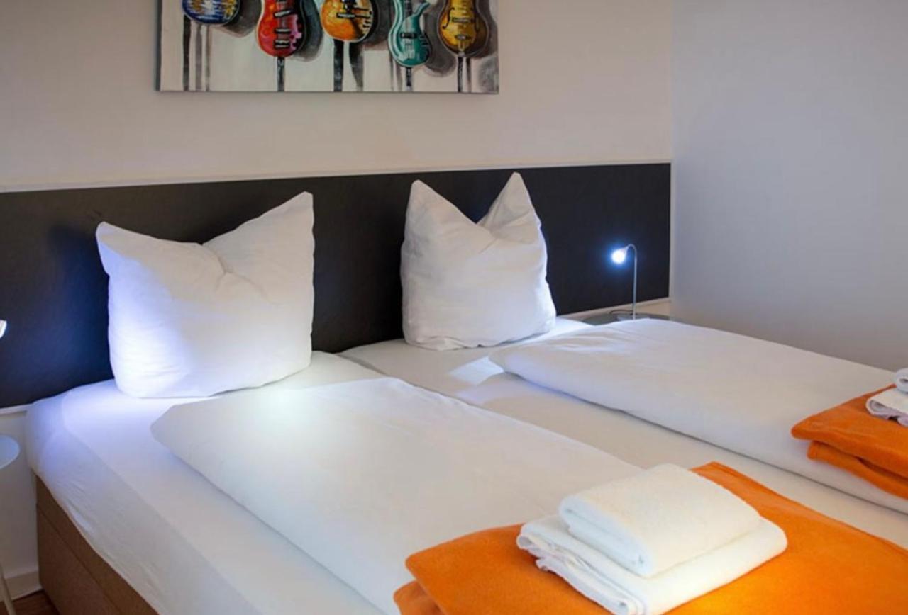 H&H Studio-Apartments Im Zentrum Jedes Apartment Mit Kuechenzeilen - 24H Check In Greifswald Buitenkant foto