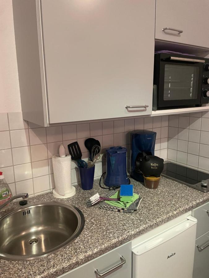 H&H Studio-Apartments Im Zentrum Jedes Apartment Mit Kuechenzeilen - 24H Check In Greifswald Buitenkant foto