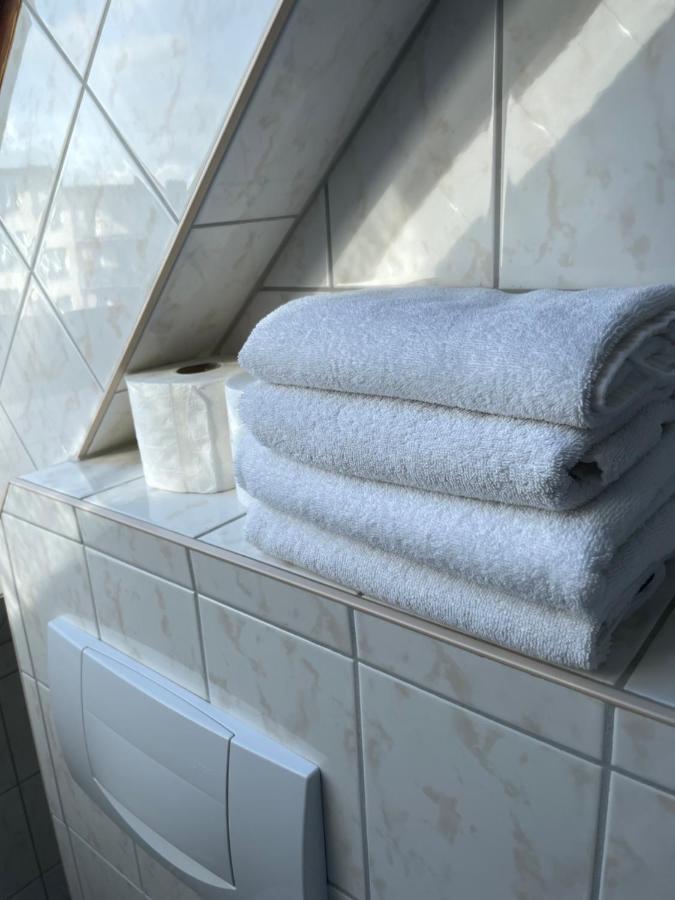 H&H Studio-Apartments Im Zentrum Jedes Apartment Mit Kuechenzeilen - 24H Check In Greifswald Buitenkant foto