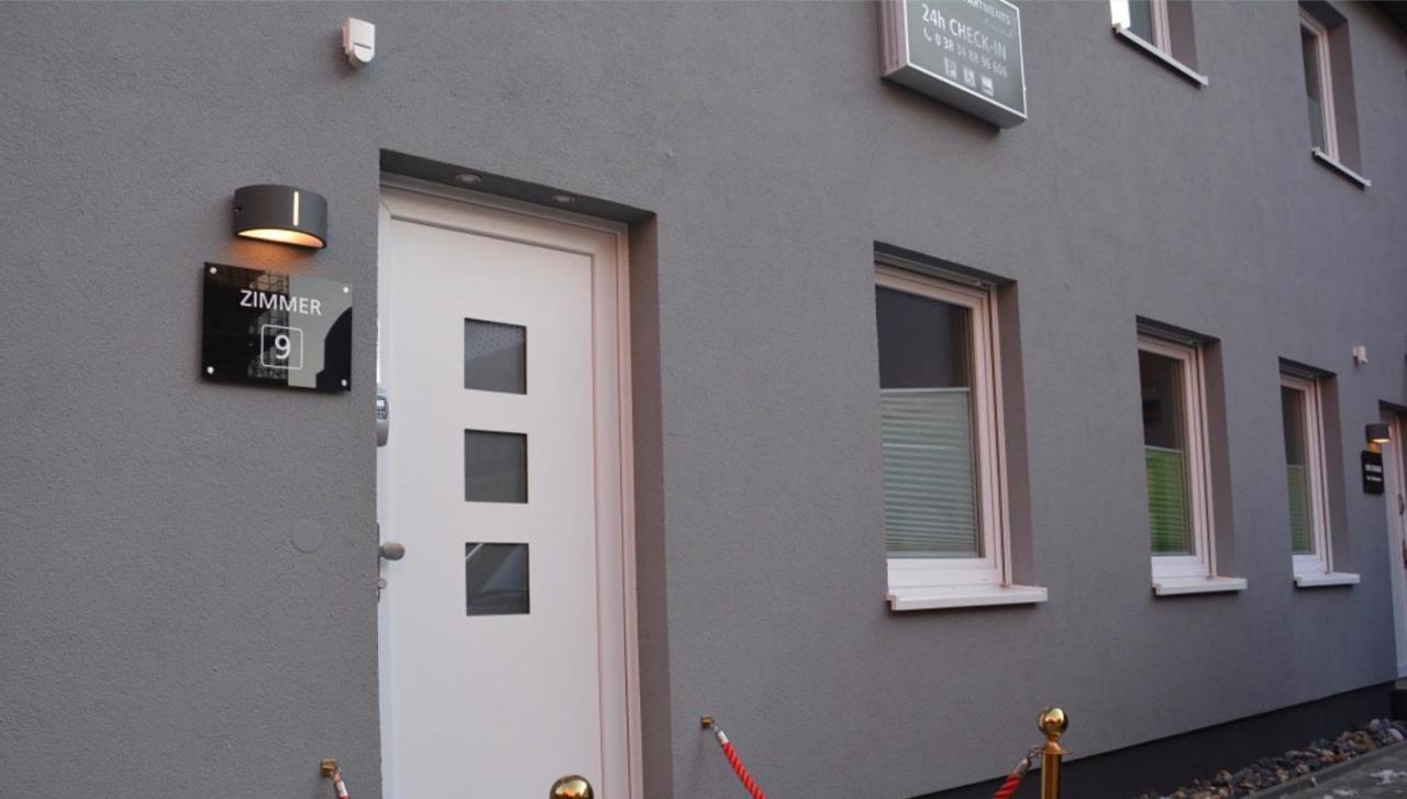 H&H Studio-Apartments Im Zentrum Jedes Apartment Mit Kuechenzeilen - 24H Check In Greifswald Buitenkant foto